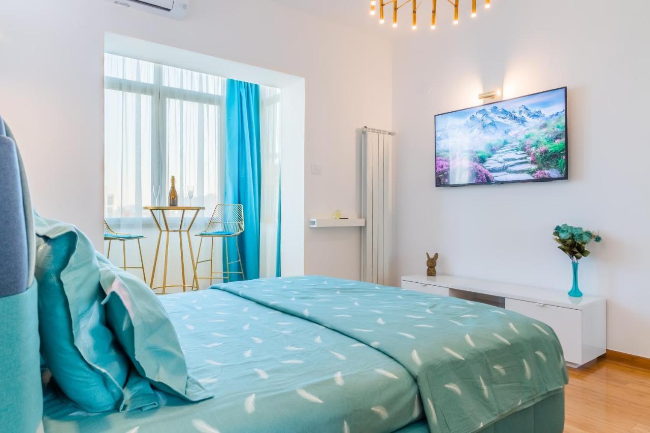 New Studio Carturesti - City Center Bucarest Esterno foto
