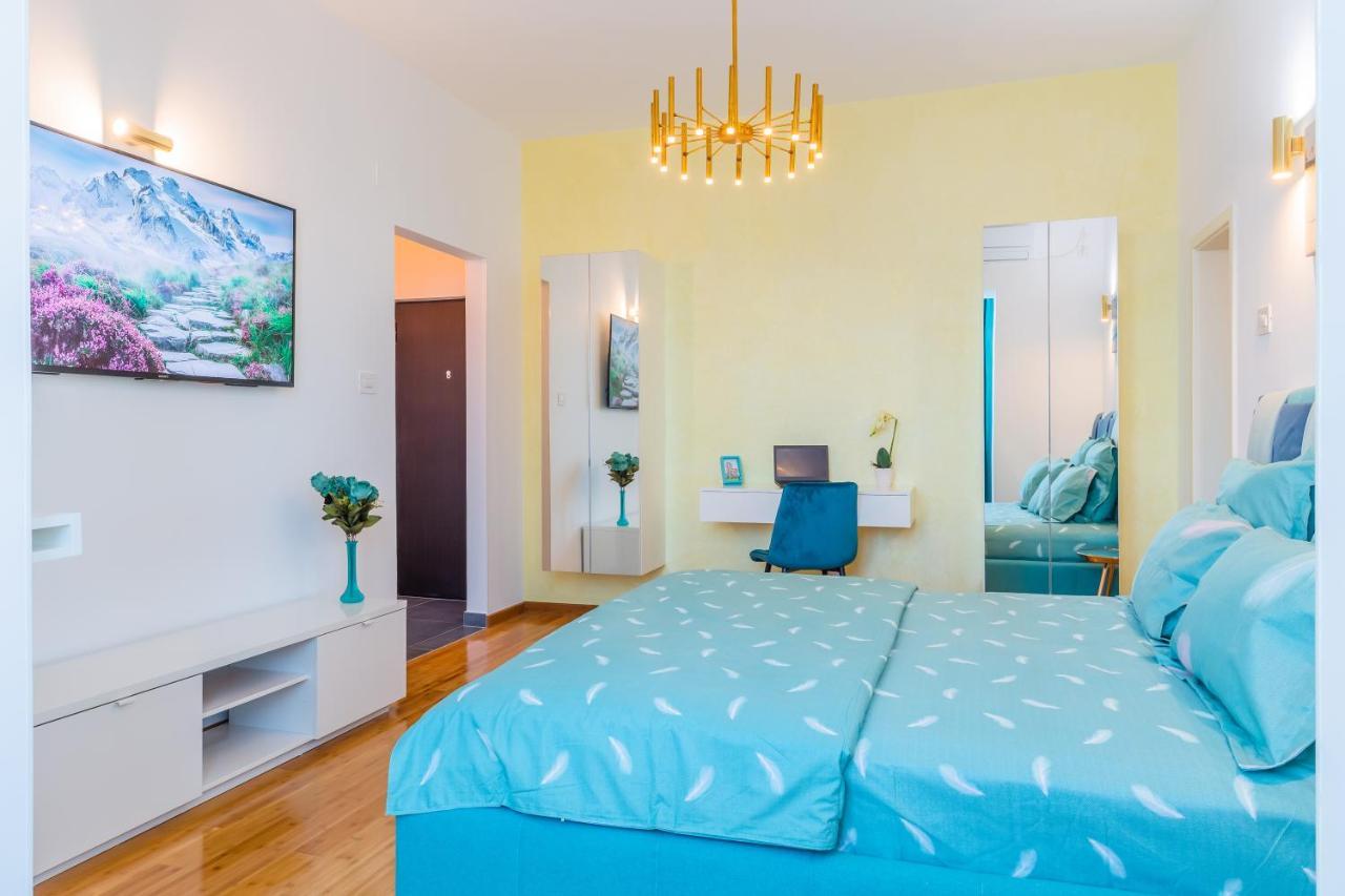 New Studio Carturesti - City Center Bucarest Esterno foto